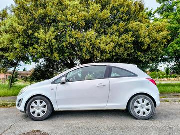 Opel Corsa GPL ecotec 3 porte.