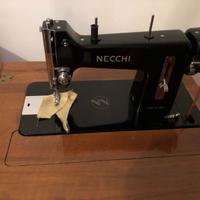 MACCHINA DA CUCIRE NECCHI