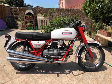 Moto Guzzi Nuovo Falcone Civile