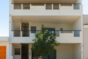 Locale uso Ufficio-Primo Piano+Cantina+Posto Auto