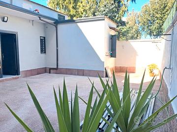 App 2 vani P. Rialzato con terrazzo ( Marianella )