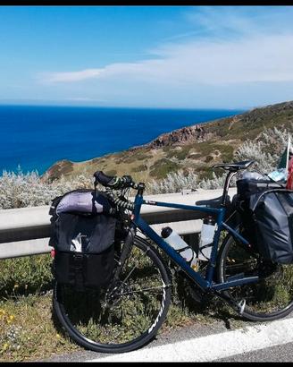bici da viaggio triban RC 520 pronta x viaggiare 