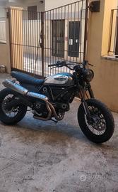 ducati scrambler  800  2018  km 14000. per ricambi