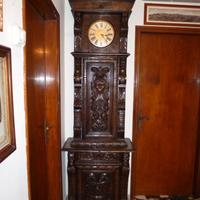 Antico stupendo Orologio a Torre. Bassorilievi