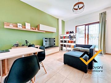 2 Vani Arredato con Giardino, Vampolieri