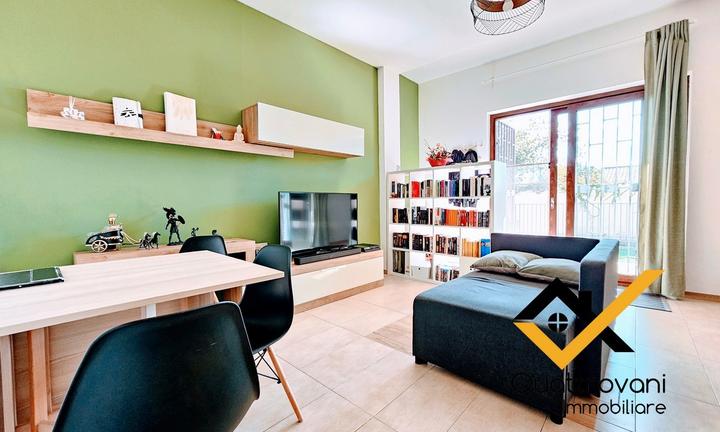 2 Vani Arredato con Giardino, Vampolieri