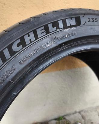 n.4 gomme estive michelin 235/45 R18 e-primacy