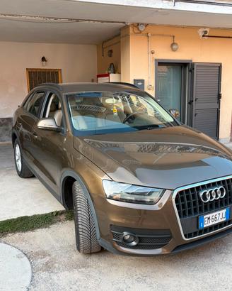 Audi Q3 2.0 TDI Business Plus 06/2012