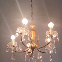 Lampadario vintageanni 50, ottone e cristalli.