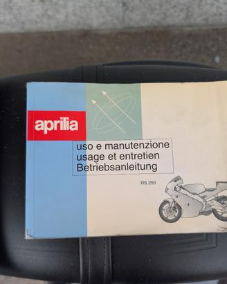 Manuale Aprilia RS 250 uso manutenzione 