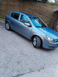 Opel astra H