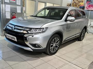 MITSUBISHI Outlander 2.2 DI-D 4WD Instyle Plus S