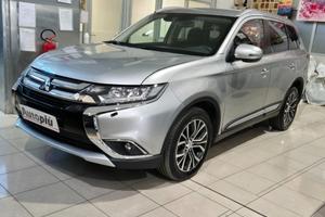 MITSUBISHI Outlander 2.2 DI-D 4WD Instyle Plus S