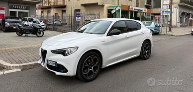 Alfa Romeo Stelvio 2.2 Turbodiesel 210 CV AT8 Q4 V