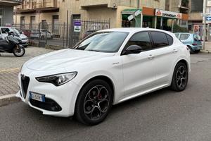 Alfa Romeo Stelvio 2.2 Turbodiesel 210 CV AT8 Q4 V