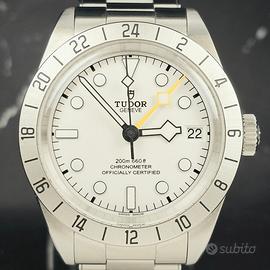 Tudor Black Bay Pro.