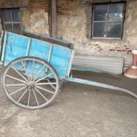 carretto antico  in legno