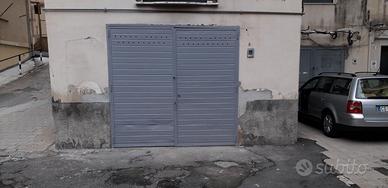 Ampio garage 60 mq - spazio,comodità,accessibilità