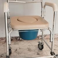 sedia a rotelle con wc