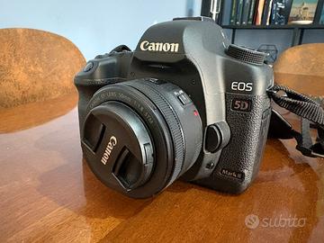Kit Canon 5D Mark II + 50mm f/1.8 + 35mm f/2