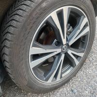 Pneumatici yokhoama 215/55/r18 invernali