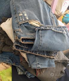 MEGA STOCK DI ABBIGLIAMENTO 