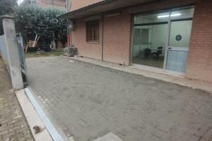 Ufficio + area pertinenza esclusiva