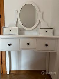 Toeletta trucco / postazione trucco