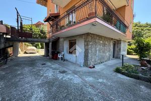 4 LOCALI A LOVERE