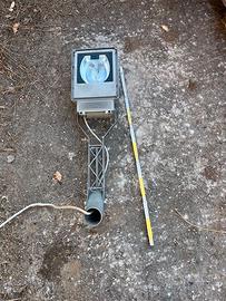 7 faretti 220 w luce gialla 20 euro