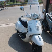 Vespa 300 GTS