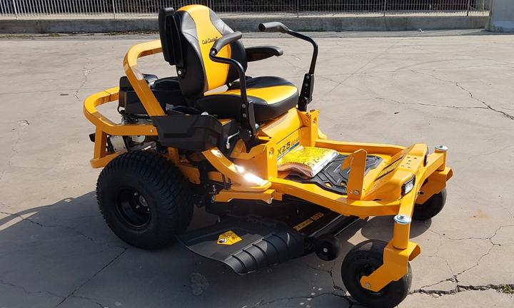 Trattorino tagliaerba Cub Cadet XZ5 L107 Zero Turn