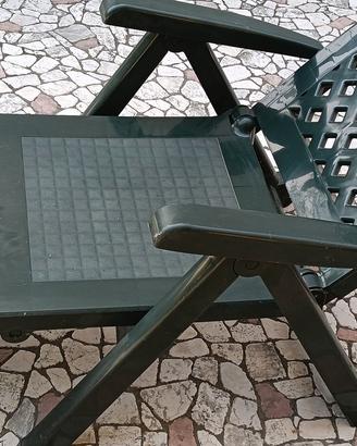 lettino in plastica 