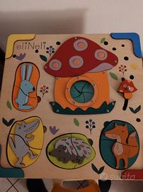 Cubo activity board eliNeli