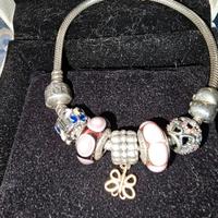 Bracciale Pandora con charms