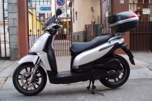 Piaggio Carnaby 250 ie