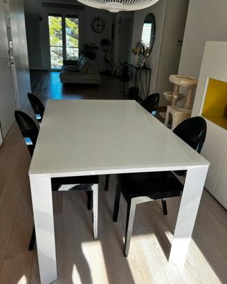 Tavolo bianco (Alf da fre’)allungabile  a 2 metri