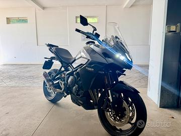 Triumph Tiger sport 800