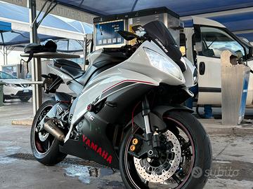 Yamaha r6 2015