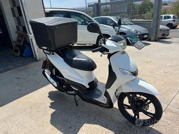 Peugeot Tweet 125
