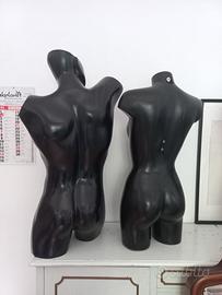 Coppia manichini uomo donna