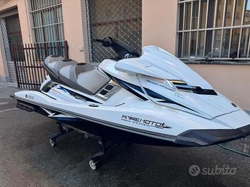 Moto d'acqua Yamaha FX SVHO 2022 18 ore perfetta