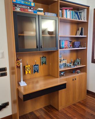 Libreria con scrivania marrone – 181x61x233 cm