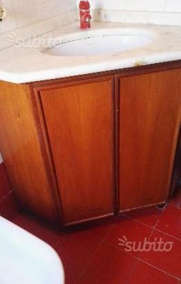 Lavabo e specchio