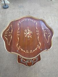 tavolino porta vivande