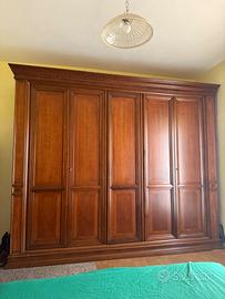 Armadio in legno massello 6 ante con comodini