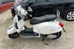 Vespa gts super 125