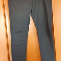 Pantaloni donna