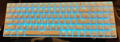 Tastiera meccanica bianca