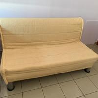 Divano letto da tre posti